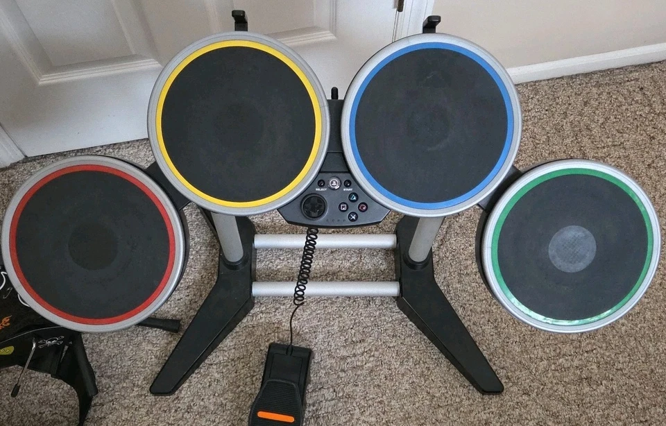 PS3 Lot Harmonix Rock band Wireless Drumset & 2 Guitars NO DONGLE NO DRUMSTICKS - Image 2 of 4