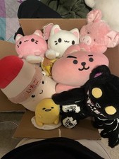 MYSTERY PLUSHIE BLIND BOX STILL -HAS TAGS-CATS-BUNNIES-GUDETAMA