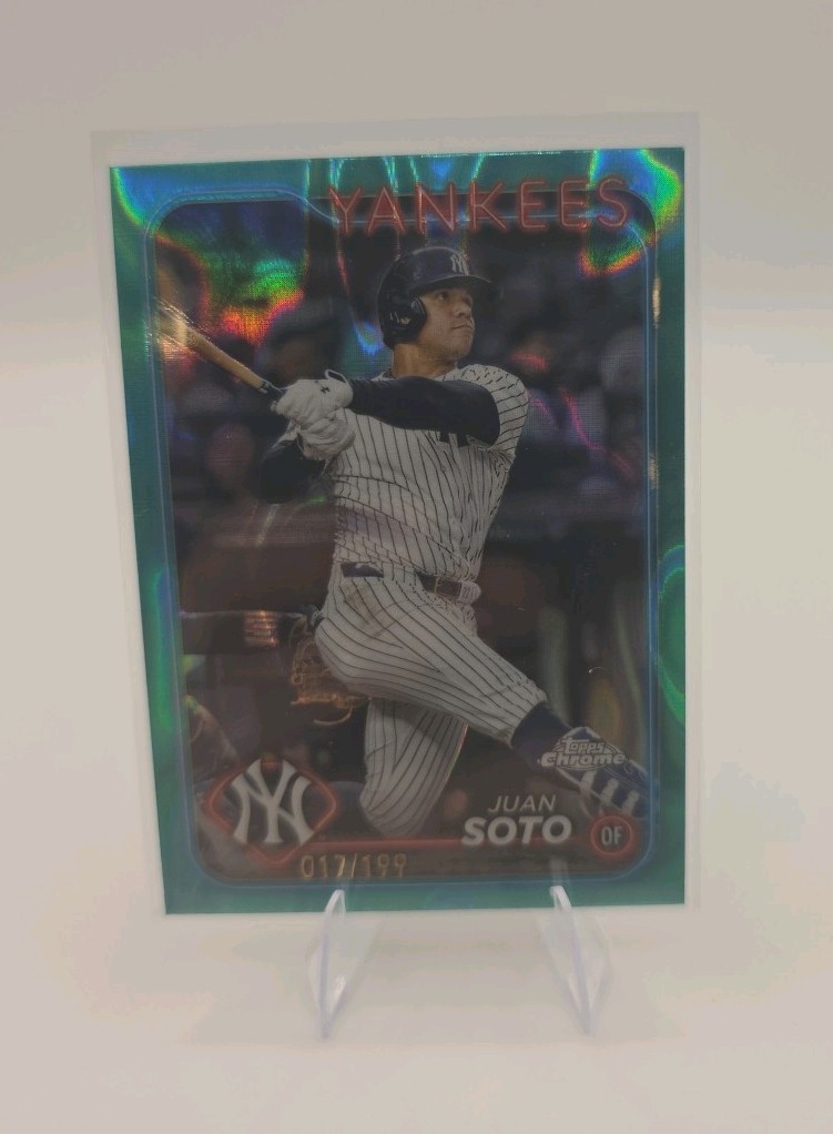 2024 Topps Chrome - Juan Soto #150 Aqua Lava Refractor /199