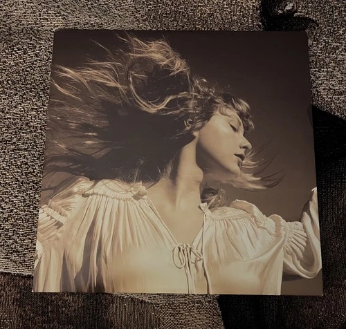 Taylor Swift – Fearless (Taylor’s Version) (Target Exclusive, 3LP Vinyl)