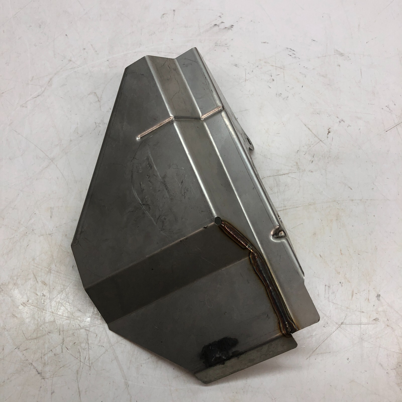 LAMBORGHINI AVENTADOR SECONDARY AIR RIGHT SIDE HEAT SHIELD OEM 470906294A