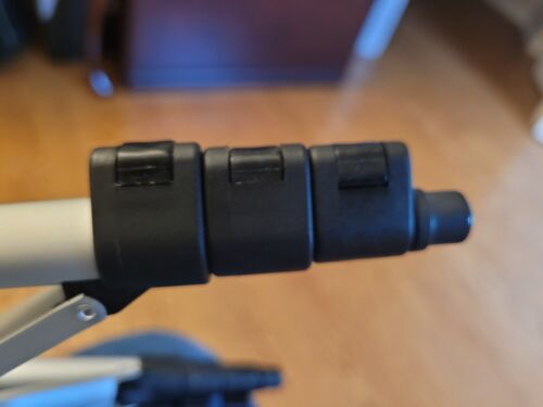 40" PROFESSIONAL VIVITAR TRIPOD WITH QUICK RELEASE - Picture 3 of 6