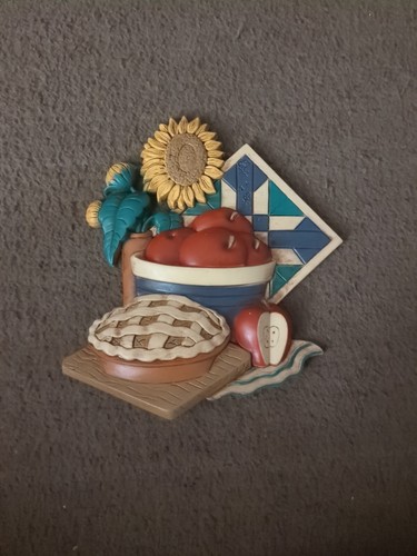 Interior del hogar 3D pastel de manzana magdalena panadería EE. UU. decoración de pared vintage 8 X 7" - Imagen 3 de 3