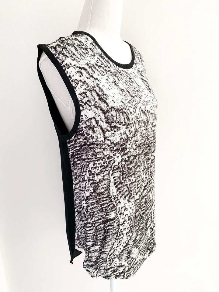 Helmut Lang Abstract Print Sleeveless Blouse Medium - Image 3 of 4