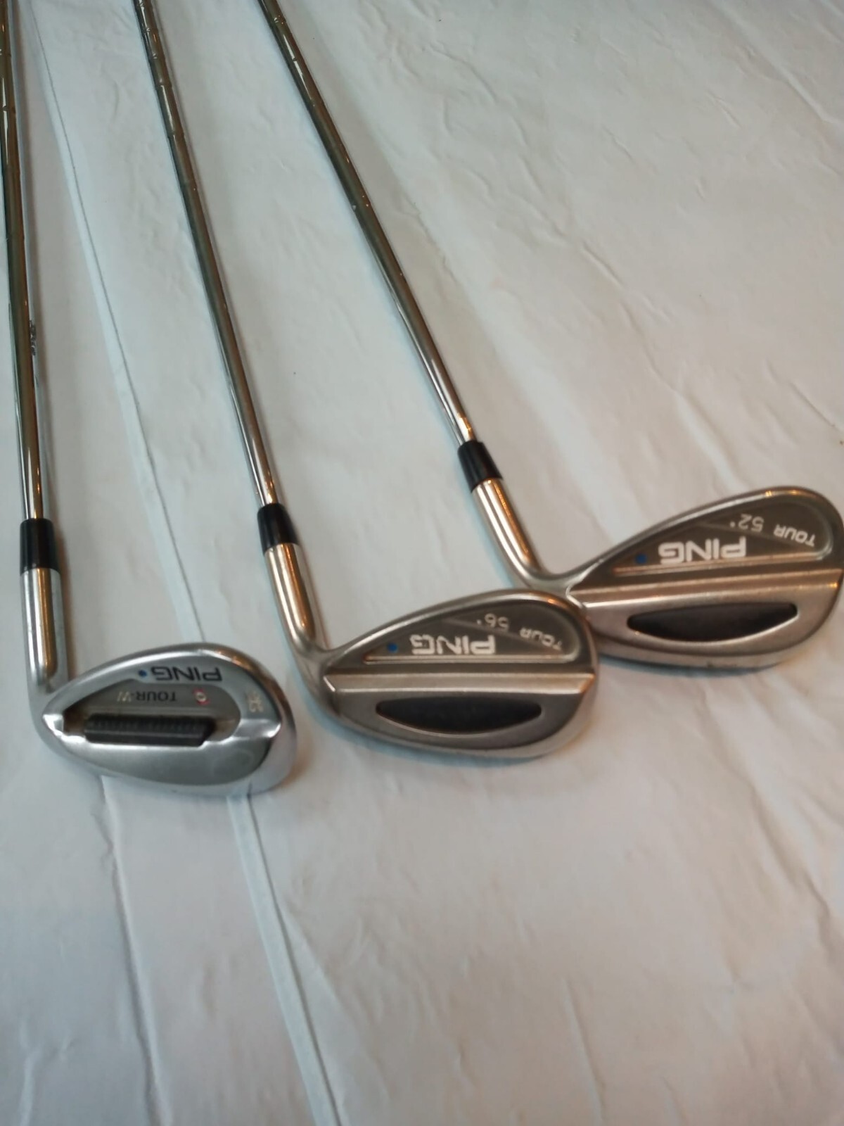 Ping wedge set; gap, sand and lob wedges (52, 56, 60), blue dot, good