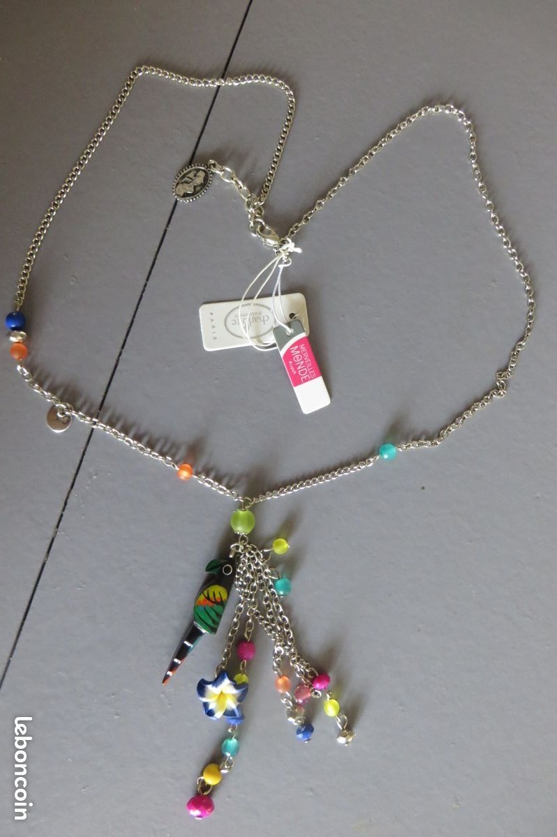 Collier Charlotte et Alexandre avec perroquet 131, l'excellence du bijou émaillé