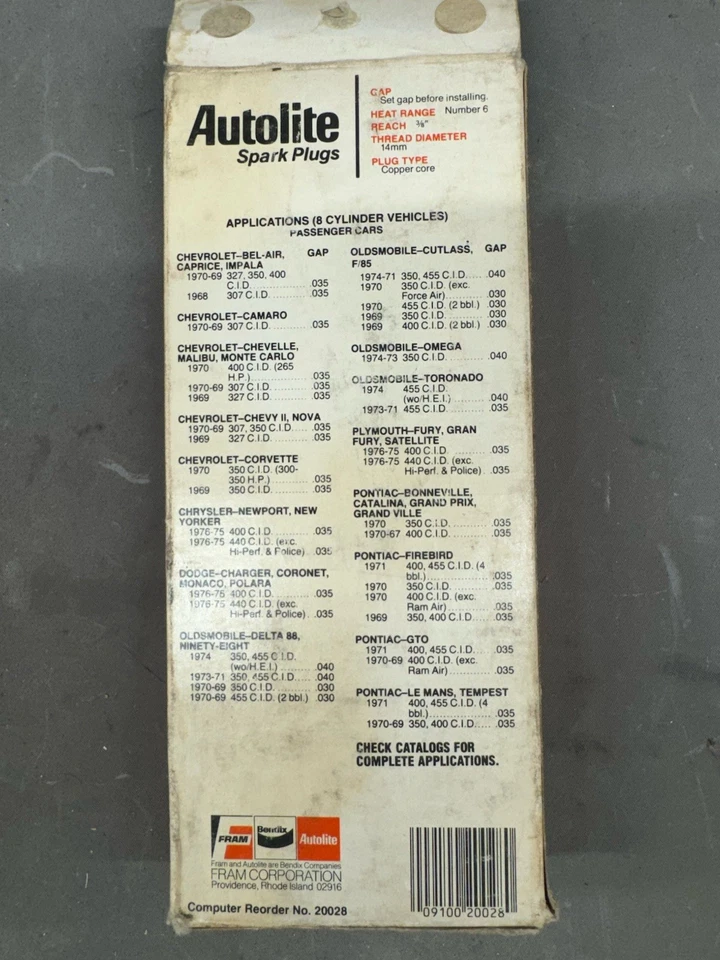 Nuevo de Lote Antiguo Chevy Corvette 1969-1975 bujías GTO Firebird camión Camaro Nova 442 II Foto 4 de 4