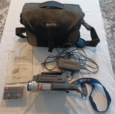 Sony Handycam CCD-TRV68 NTSC Video Hi8 Camcorder Camera Bundle