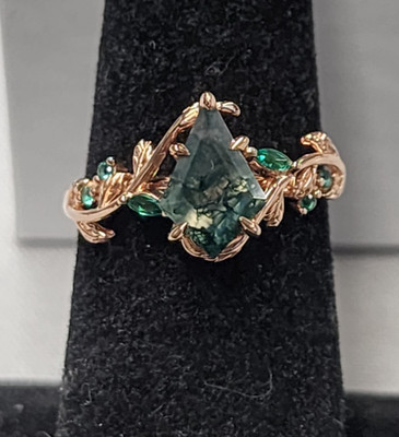 Molly Schmuck Ring rosévergoldet Blattspitze Drachenschliff Moosachat Größe 6