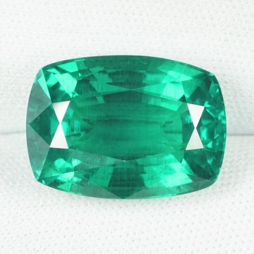 13.90 ct Extremely FINE LAB CREATED BIRON COLOMBIAN EMERALD HUGE" CUSHION BA - Picture 3 of 3