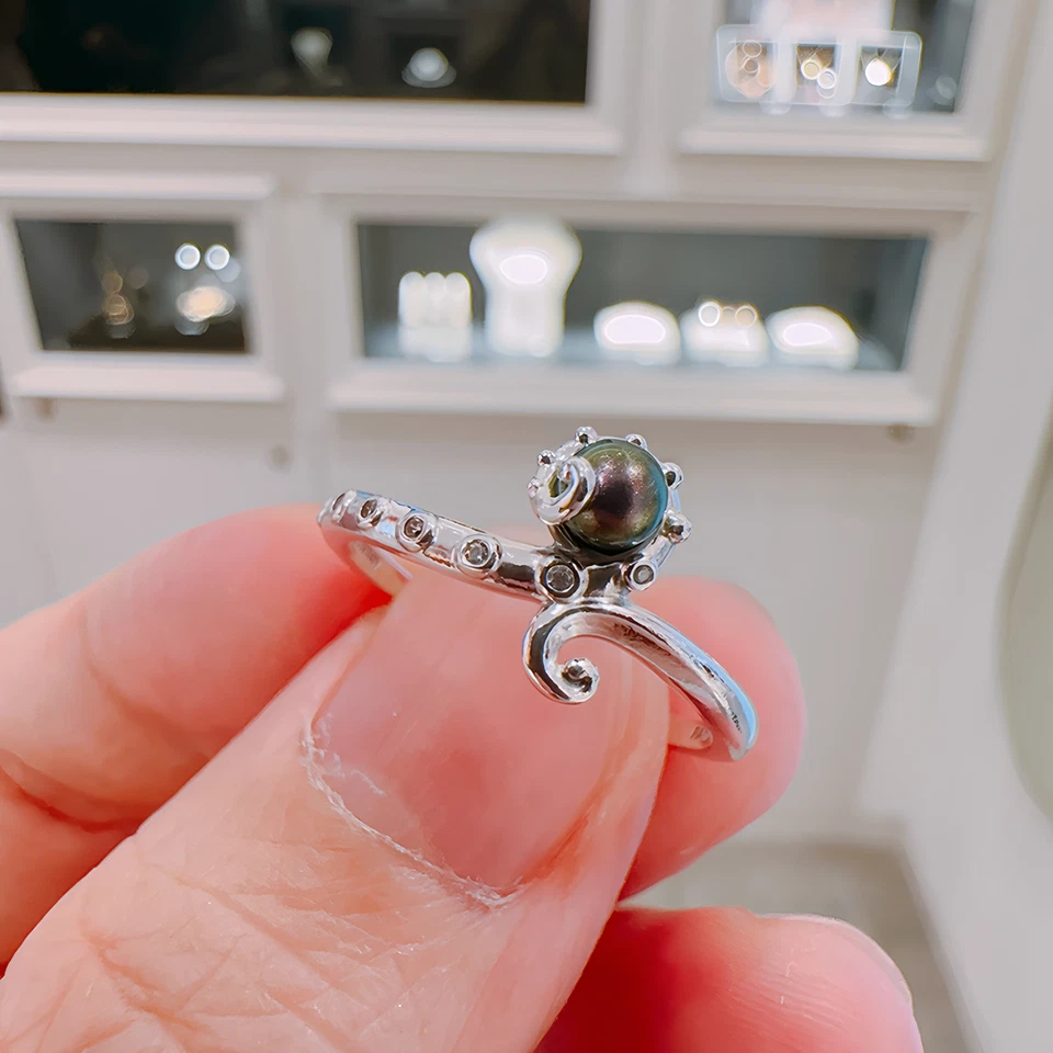 New Authentic 925 Sterling Silver Women's Ring The Little Mermaid Ursula - Image 3 of 4