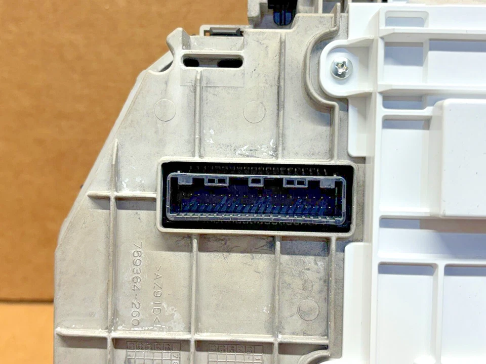 Cuadro de instrumentos velocímetro calibre 14-16 Lexus IS250 IS350 F-Sport PO24 Foto 3 de 4