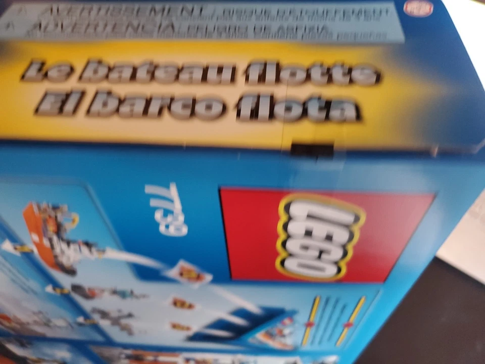 LEGO City: Coast Guard Patrol Boat & Tower 7739 - Nuevo en Caja Sellada *Retirado* Foto 4 de 4