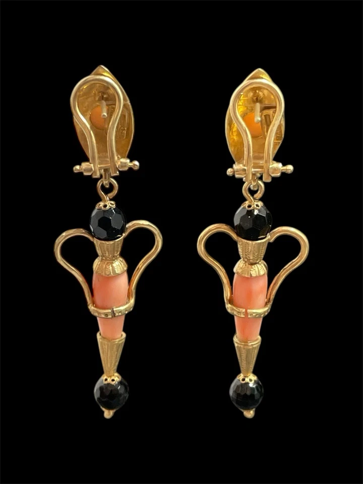 Orecchini Anfore Corallo E Onice - Immagine 3 di 4