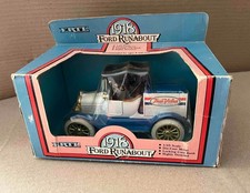 1918 Ford Runabout Coin Bank Ertl 1:25 Die Cast Locking Factory Seal True Value