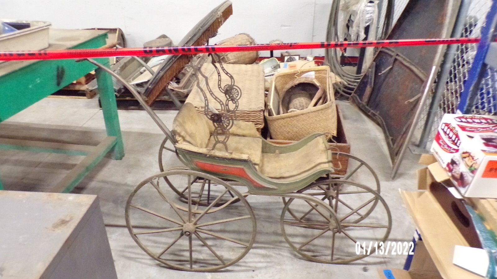 FANCY ANTIQUE 19c AMERICAN VICTORIAN BABY CARRIAGE eBay