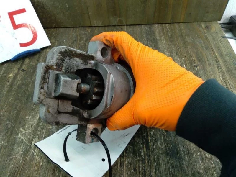 MAZDA 5 2004 2005 2006 2007 2008 2009 // MOTOR DE ARRANQUE 2,3 L M000T87681 Foto 3 de 4