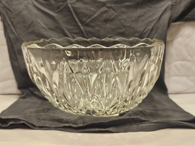 Vintage 18 Piece Williamsport Hazelware Punch Bowl Set