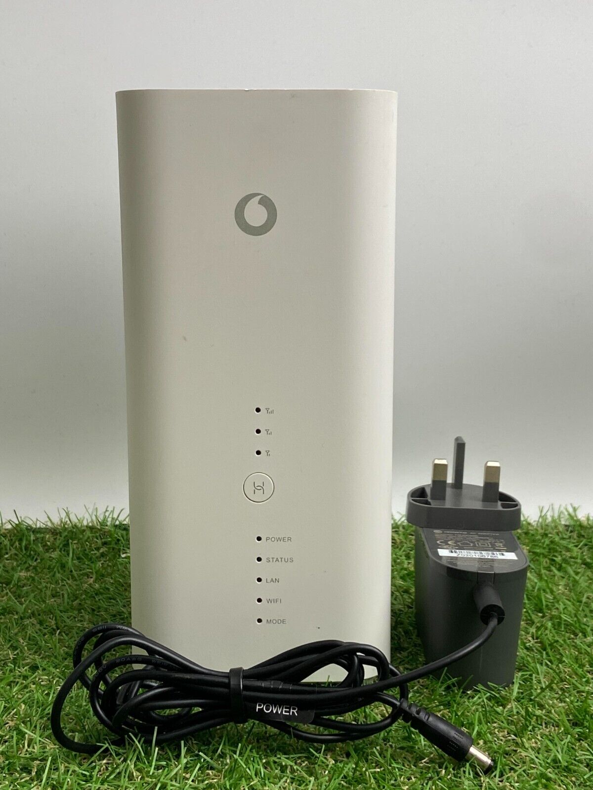 Foto 1 di 8