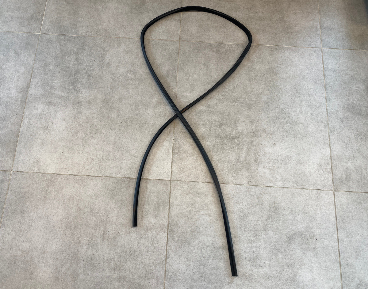 Mercedes G class W463 GENUINE Rear Left or Right Door Sealing cord