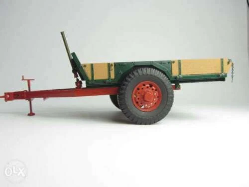 Altri modellini statici di veicoli Universal Hobbies scala 1:16