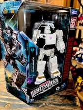 Transformers Generations War for Cybertron Earthrise Deluxe WFC-E37 Runamuck New