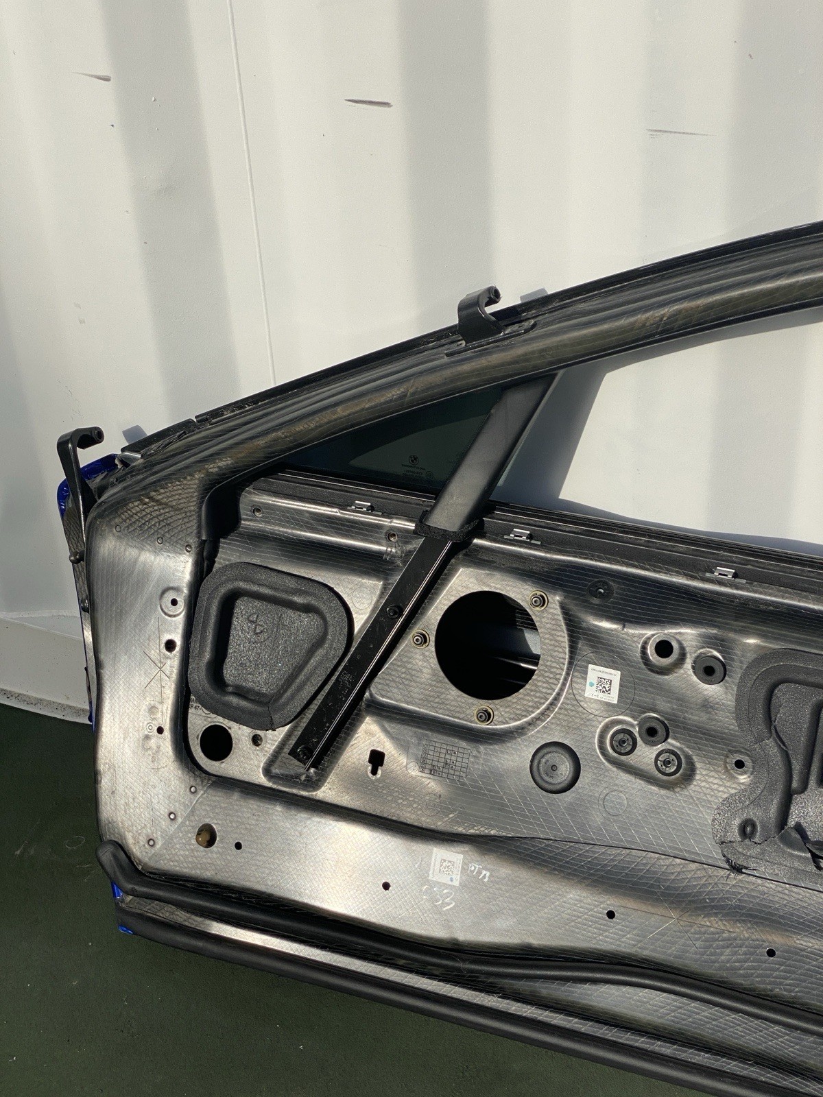 2014-2019 BMW I8 OEM FRONT RIGHT DOOR
