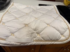 Back on Track Welltex Dressage Saddle Pad XFULL 23" X 21" WHITE/GOLD PUFFY
