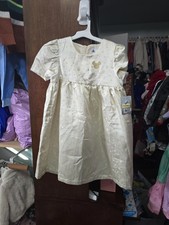 9/10 brand new minnie mouse dress from the disney store.Item 329