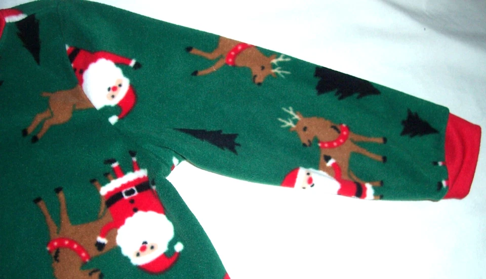 Dormitorio Just One You Boy's 2T 1 pieza con patas "Navidad" usado en excelente estado Foto 4 de 4