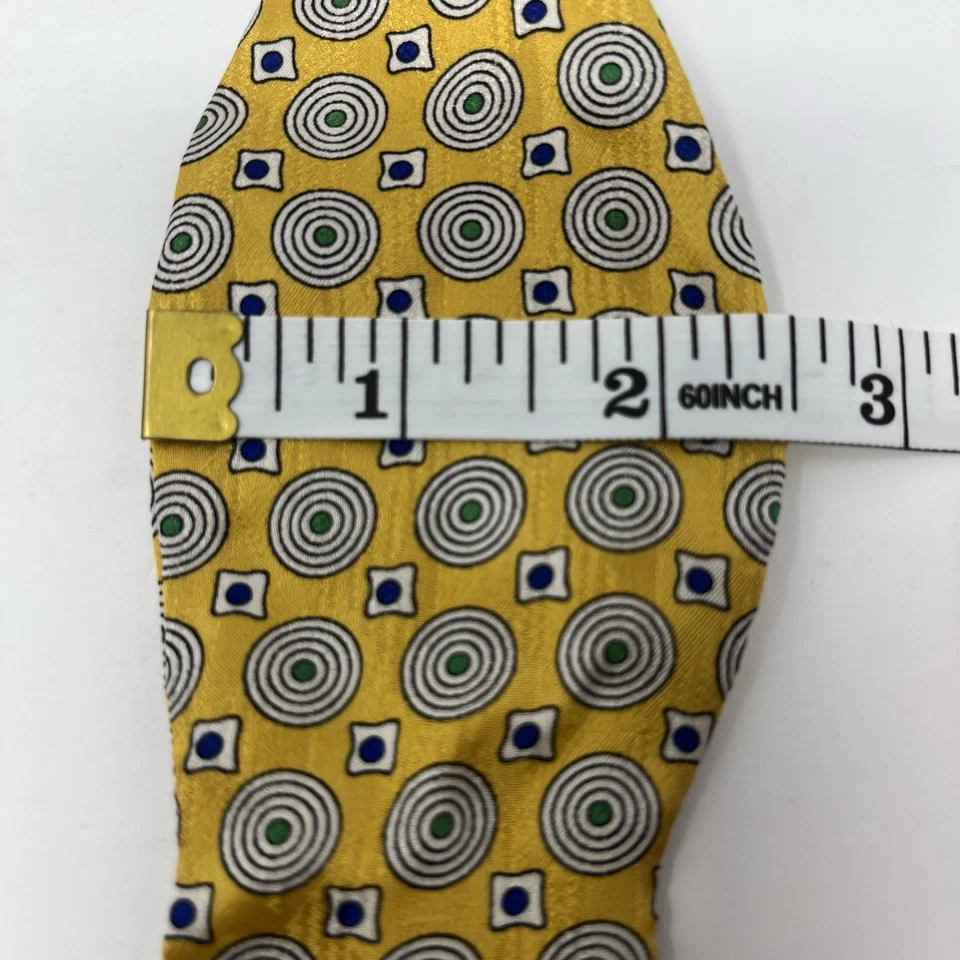 Pajarita Robert Talbott seda amarilla con detalles circulares azul marino y verde Foto 2 de 4
