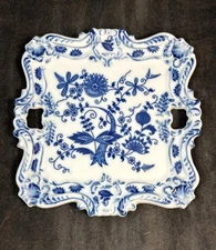 Seymour Mann Blue Onion Cookie Plate Design by Vienna Woods