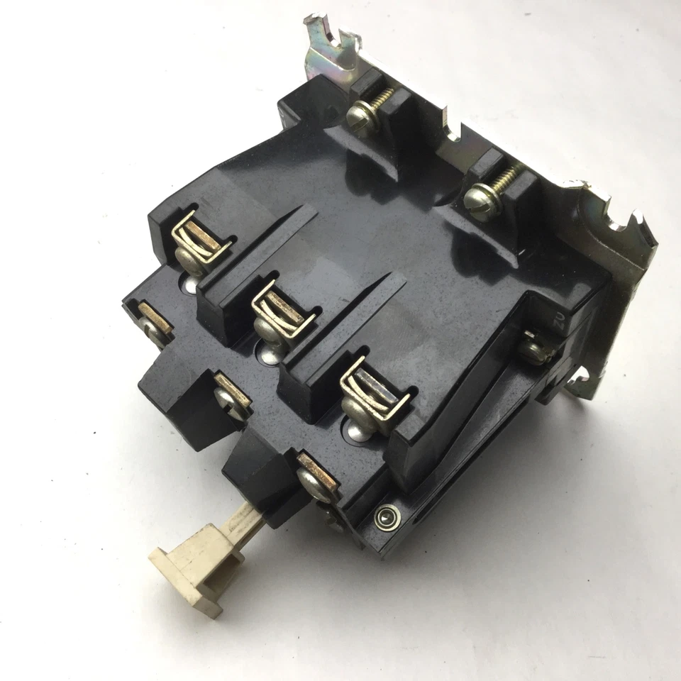 Circuito de control Allen Bradley 592-BOV169 120-600VAC, 7200VA, rotura: 720VA, serie B Foto 4 de 4