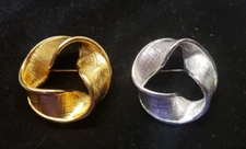 VTG LOT 2 NAPIER SHINY GOLDTONE SILVERTONE BROOCHES ROUND TWIST TEXTURED, SIGNED