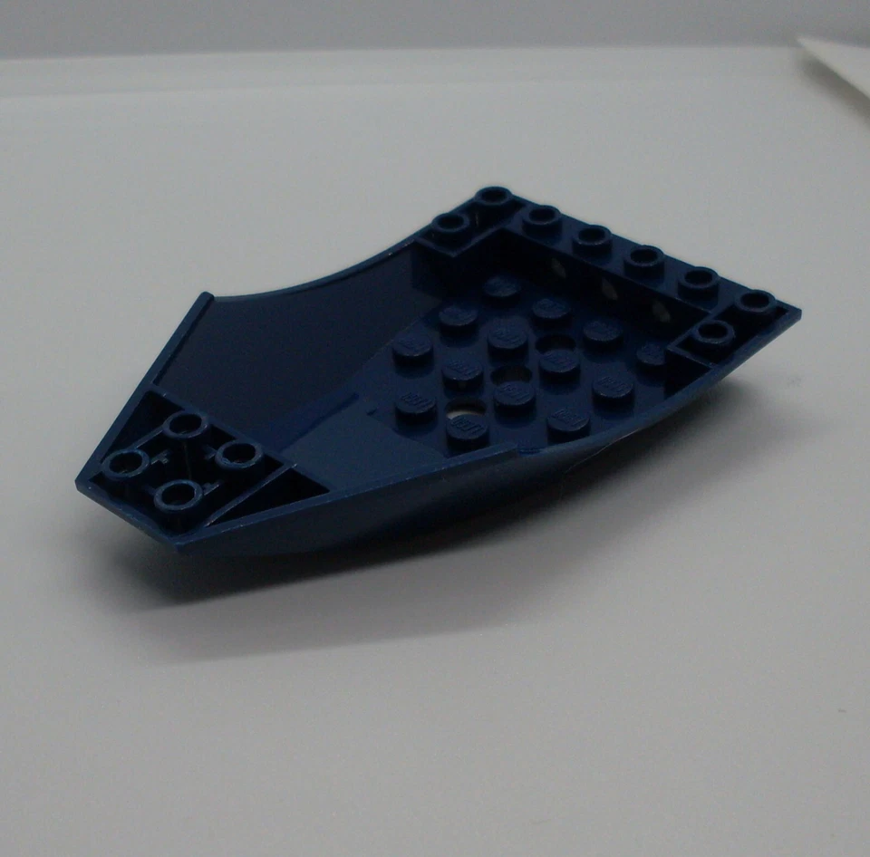 2 x Lego Cockpit blau Dark Blue 10 x 6 x 2 Curved - zB für Flugzeug Schiff Neu - Bild 1 von 1