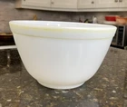 Vintage Pyrex 401 Yellow 1.5 Pint Mixing Bowl Faded Made In USA