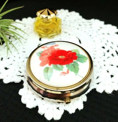 Vtg Rnd Gold-Tone Metal Hinged Porcelain Pill Box w/Handpainted Floral Design