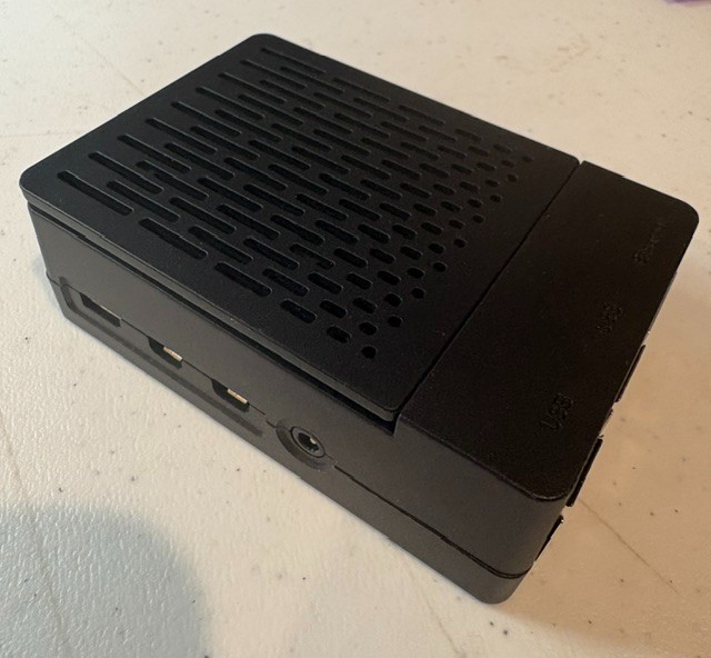 Raspberry Pi 4 B plus black case and fan