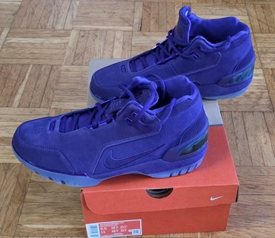 Nike Air Zoom Generation Court Purple Lebron James Gr. 9.5/43 Neu mit Karton