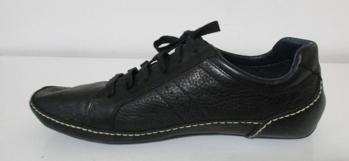 Cole Haan Casual Men display picture 1