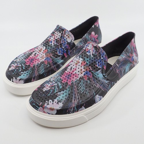crocs floral shoes