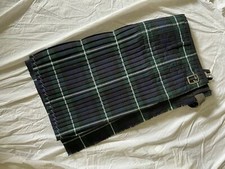 Lamont Tartan Scottish Highland Traditional Pleated to Sets 16 Oz Heavy Kilts.