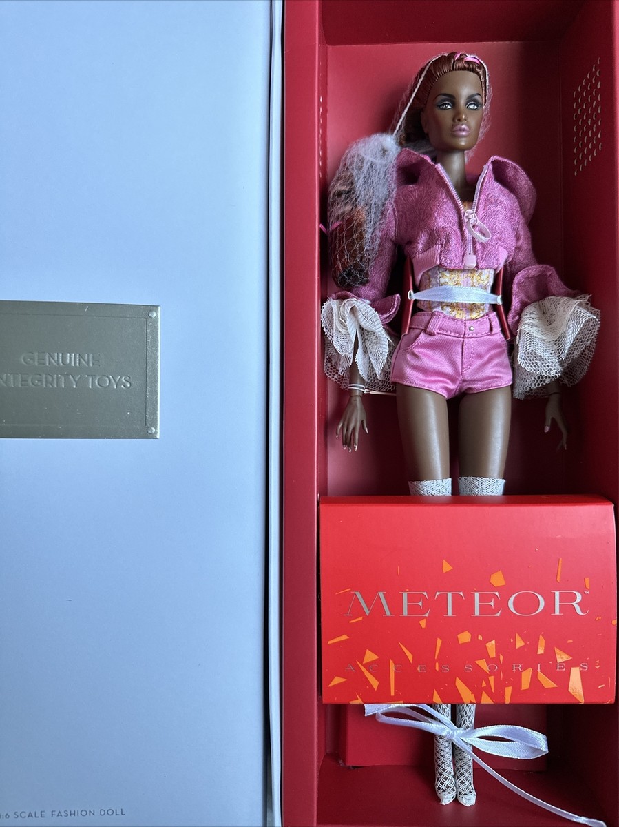Integrity SERVING CAKE KEEKI ADAEZE Doll Meteor Collection Integrity SERVING CAKE KEEKI ADAEZE Doll Meteor Collection