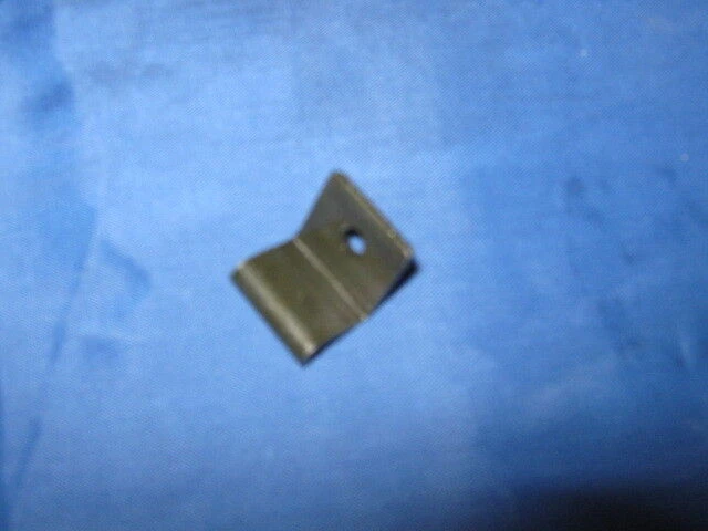 Yamaha FZS 1000 FJR 1300 A AS Haken Gummi Bordwerkzeug Halter 4HM-2162A-00 A2474 - Bild 1 von 1