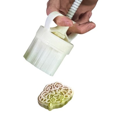 Beautiful Green Bean Cake Crafting Molds Creative Treat Embosser Snacks Molds