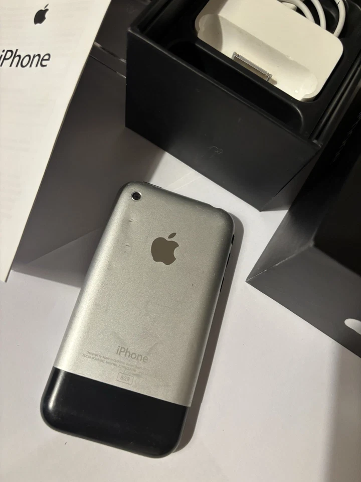 iPhone 2g 8g Perfettamente Funzionante Codice Imei Combacia Box iPhone E Scatola - Immagine 4 di 4