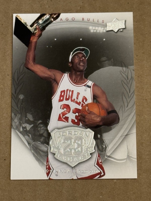 2009-10 Upper Deck Jordan Legacy Michael Jordan Card # 24 GOAT Bulls 6 Rings!