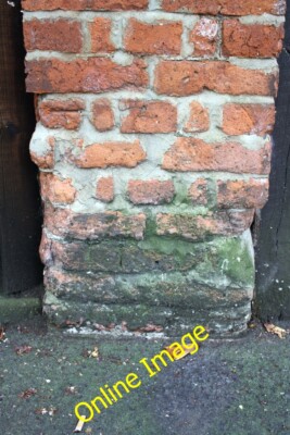 Foto 6x4 Benchmark am Wandende bei #3 Welby Gardens Grantham Ordnance Sur c2014