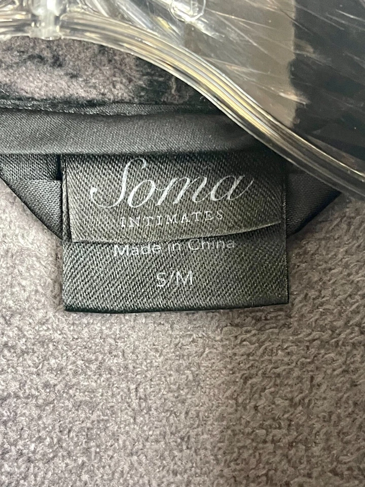 Soma Intimates Plush Long Robe Long Sleeve Pockets Black Gray Floral Size Small - Image 2 of 4