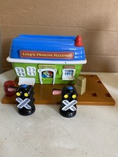 Leap Frog Leaps Phonics Railroad Letter Station Alphabet and 2 Railroad Cross